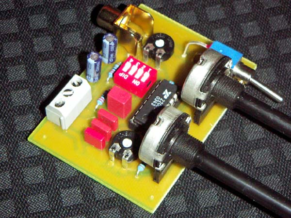1Hz to 1MHz Function Generator with XR-2206 IC