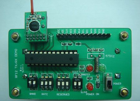 Wireless Temperature and Humidity Sensor with USB Interface